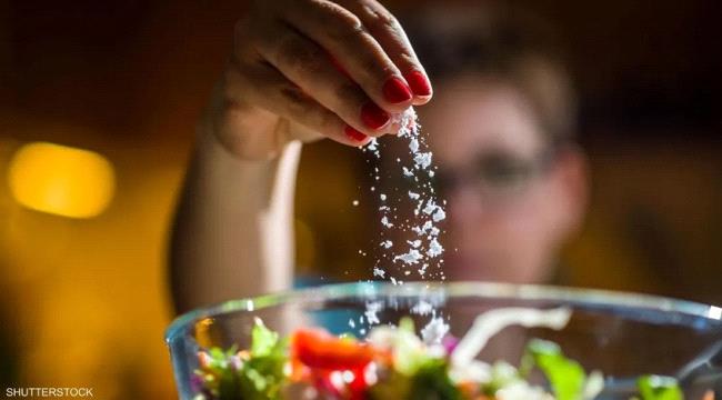 دراسة: المبالغة بتناول الملح يزيد خطر الإصابة بسرطان المعدة ...