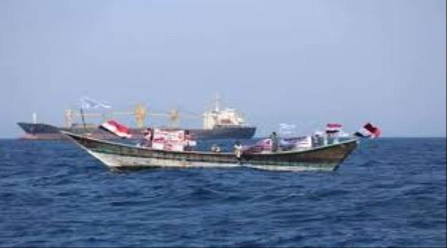 مصادر عسكرية تكشف تحركات سفن إيرانية مشبوهة قبالة سواحل الحديدة وحجة