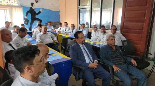 تعز..اختتام دورة مكثفة خاصة بالمواد الإشعاعية والحماية من مخاطرها ...
