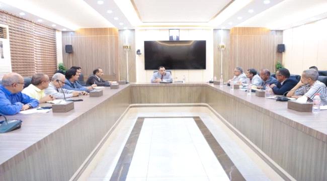 وزير الزراعة يناقش إعداد موازنة 2026 وخطط المشاريع المستقبلية في عدن ...