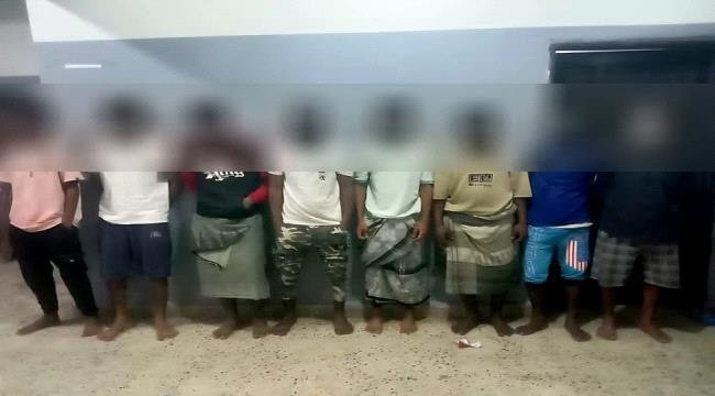 أمن عدن يطيح بعصابة متخصصة في سرقة منازل وممتلكات المواطنين بالممدارة ...