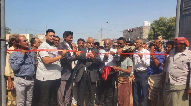 محافظ الحديدة يفتتح مشروع للطوارئ التوليدية بمركز الأمومة والطفولة في الخوخة ...