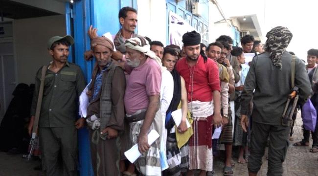 كيف أصبحت المخا وجهة رئيسية لطالبي الوثائق الثبوتية اليمنية؟.. مسؤول حكومي يوضح ...