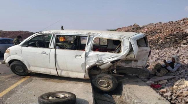 تعز.. وفاة شخصين في حادث سير مروّع على طريق الكدحة ...