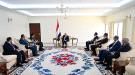 الرئيس العليمي يبحث مع قيادات المقاومة الوطنية استحقاقات المرحلة وتحدياتها ...