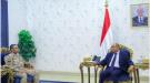 رئيس الوزراء يؤكد دعم الحكومة للمؤسسة العسكرية في مواجهة الحوثيين...