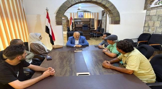 محافظ تعز يبحث مع نجوم الدراما سبل دعم وتطوير الفن وتعزيز الهوية الثقافية ...