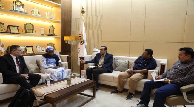 عدن...الصحة تبحث مع منظمة الصحة العالمية سبل تعزيز التعاون لمكافحة الأوبئة ...