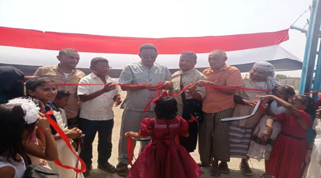 مدير تربية الحديدة يفتتح مدرسة حمير الأساسية بالخوخة ...