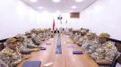الإرياني وبن عزيز يترأسان اجتماعاً موسعاً لقيادات عسكرية ...
