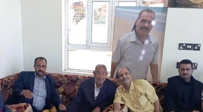 الشيخ الشاعري يبحث مع اللواء شلال شايع جهود تعزيز الأمن في مديرية قعطبة ...