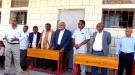 محافظ الحديدة يزور مدرسة الطليعة بالخوخة ويكرم الأستاذ حسن خان ...