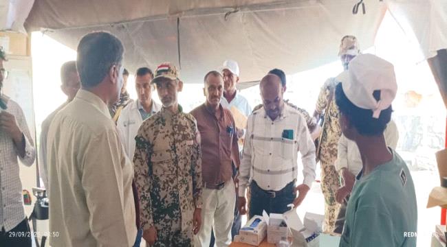 منصر والأهدل يدشنان إعادة العمل في مركز الإسهالات المائية بالخوخة بعد توقفه ...