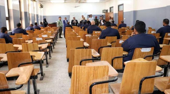 تدشين الامتحانات التحريرية لطلاب السنة الثانية في المعهد العالي للقضاء ...