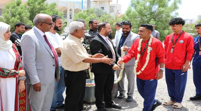 وزارة الشباب والرياضة تكرّم منتخب الشباب 