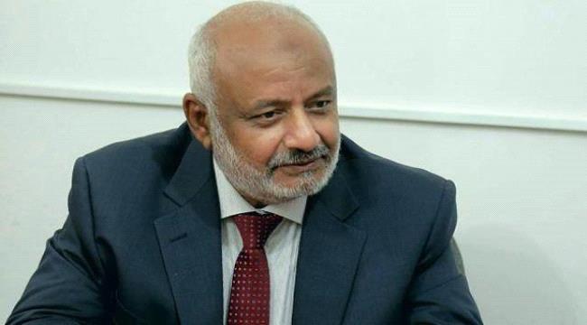 محافظ الحديدة الحسن طاهر يعزي أسرة شبيل في وفاة والدهم الحاج أحمد شبيل ...
