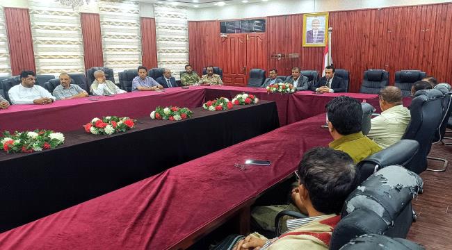 أمين محلي المهرة يدشن ورشة إدارة مخاطر الكوارث والتكيف مع تغير المناخ ...