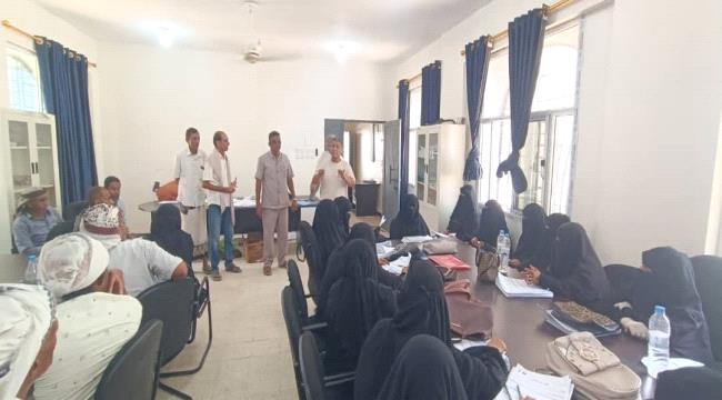 مدير تربية الحديدة يدشن المرحلة الثانية من برنامج تدريب المعلمين في حيس ...