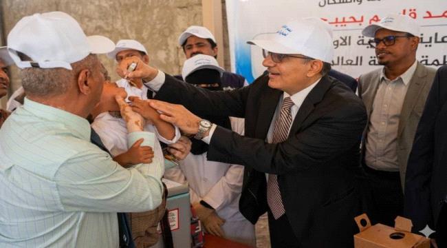 وزير الصحة يدشن الجولة الأولى من النشاط الإيصالي التكاملي في عدن ...