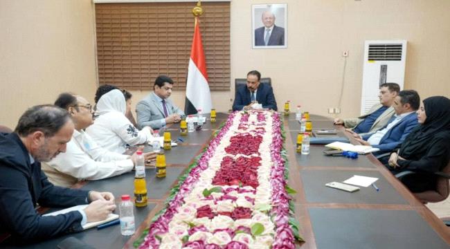 العقربي يبحث مع الـ UNOPS سبل تعزيز دعم مشاريع الطرق ...