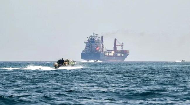 القيادة المركزية الأمريكية تعلن تفتيش سفينة تجارية في بحر العرب للاشتباه بمخالفتها الحظر على إيران ...