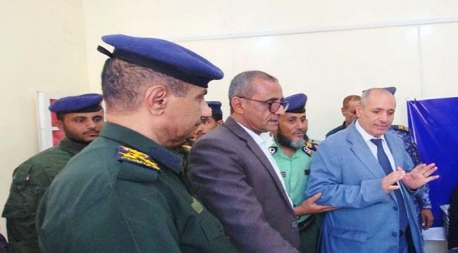 وكيل أول تعز يفتتح فرع الأحوال المدنية في المسراخ ويدشّن العمل رسمياً ...