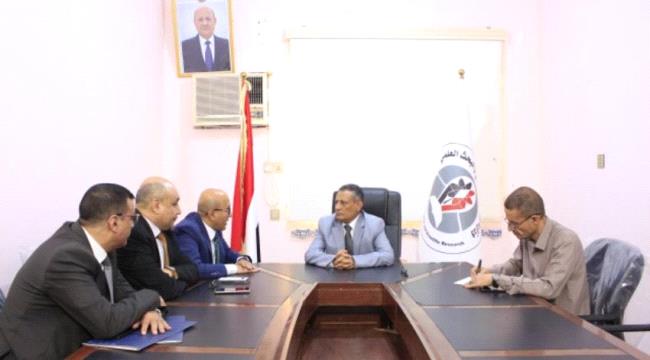 وزير التعليم العالي يبحث تعزيز التعاون الأكاديمي ودعم البحث العلمي مع الأكاديمية العربية بعدن ...