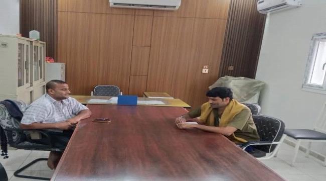 المهرة تبحث توسعة شوارع الغيضة وتحسين الخدمات والبنية التحتية ...