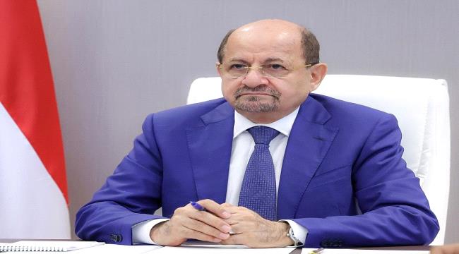 رئيس الوزراء يطلع بريطانيا على تداعيات استهداف مليشيات الحوثي لميناء المخا والسفن التجارية ...