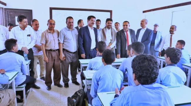 نائب وزير التربية يدشن العام الدراسي الجديد بمدارس محافظة مارب ...
