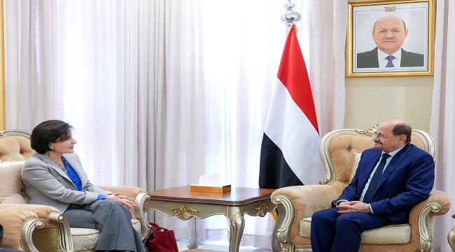 الزنداني يستقبل وفد إيطالي ويبحث تعزيز التعاون ودعم مسار السلام في اليمن ...