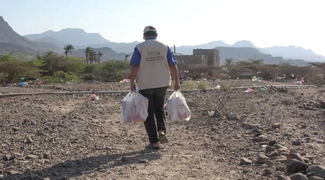 بدعم من طارق صالح.. الخلية الإنسانية تواصل توزيع 