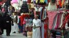 بين جباية المليشيا وعجز المواطن.. تجار الملابس بصنعاء يواجهون شبح الإفلاس...