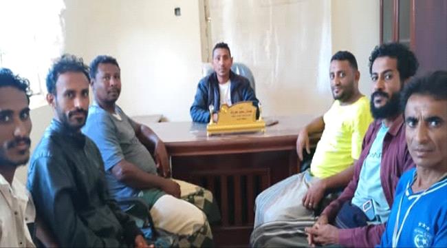 مدير عام الشباب والرياضة بالحديدة يستقبل إدارة فريق الرشيد بالخوخة ...