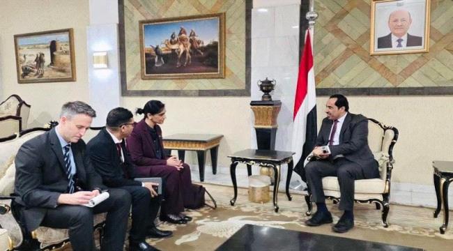 الوزير البكري يثمن مواقف بريطانيا المساندة لليمن ...