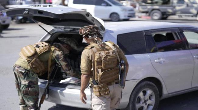 محافظ حضرموت يوجّه بمنع حمل السلاح ويطلع على خطة تأمين مطار الريان ...