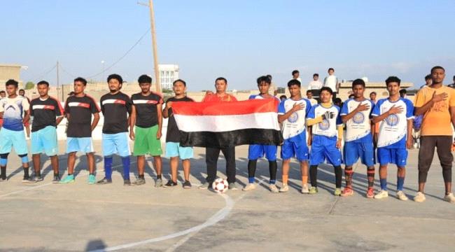 دوري شهداء الدريهمي يبدأ فعالياته الكروية بمباراة ساخنة في الخوخة ...