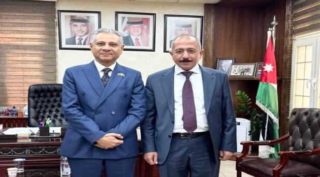 السفير فقيرة يبحث مع مسؤول أردني سبل تعزيز وتطوير العلاقات الثنائية ...