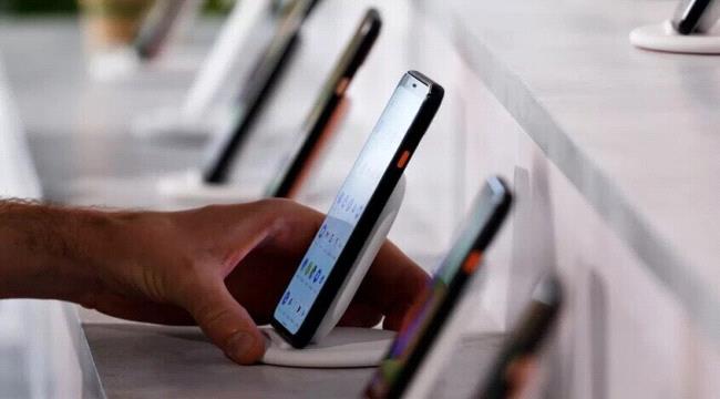 قرار الهاتف المحمول يغضب المصريين.. والبرلمان يتدخل ...