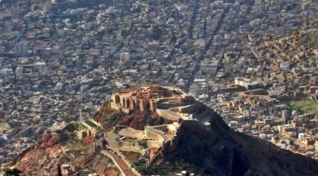 مأساة منزلية في تعز.. عبث طفل بسلاح ناري يودي بحياة امرأة ...