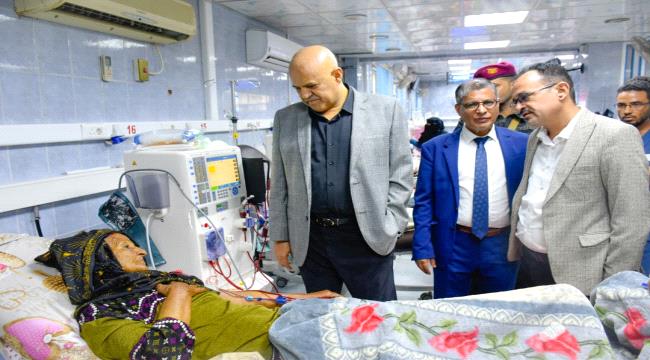 ​محافظ تعز يتفقد مركز الأطراف الصناعية ويؤكد أهمية تعزيز القدرات المحلية لضمان استدامة خدماته ...