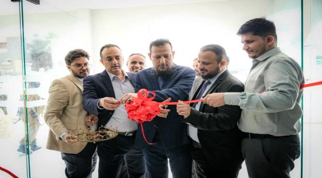 محافظ عدن يفتتح المرحلة الثانية من مشروع تأهيل مستشفى المنصورة الجراحي ...