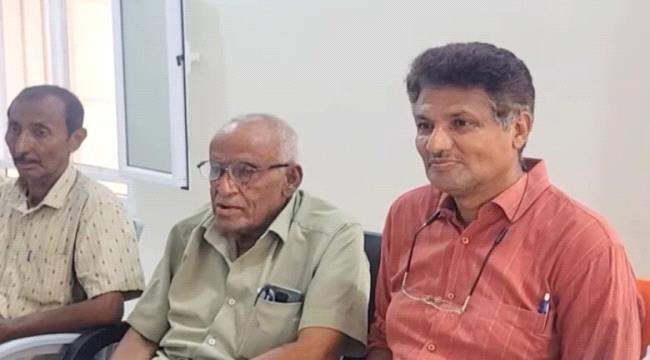 صحة الحديدة ومحلي الخوخة يناقشان مع «أطباء بلا حدود» تعزيز الخدمات الصحية ودعم مركز الأمومة