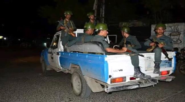 شرطة الشمايتين تضبط جانيًا قتل طليقته وأصاب طفلتين في جريمة هزت ريف تعز ...