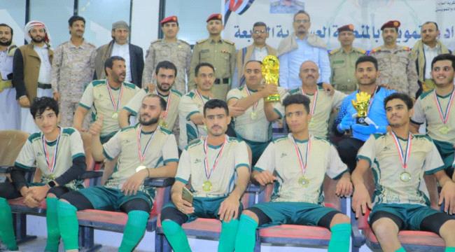 فريق الشهيد الشدادي يتوج بكأس بطولة الشهيد حاتم الصباري في مأرب ...