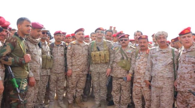 قائد محور الرزامات يشيد بتضحيات الأبطال في جبهات 