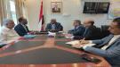وزير الإدارة المحلية يناقش مع 