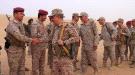 وفد عسكري رفيع يتفقد أبطال الجيش في جبهات جنوب مأرب ويشيد بجاهزيتهم القتالية...