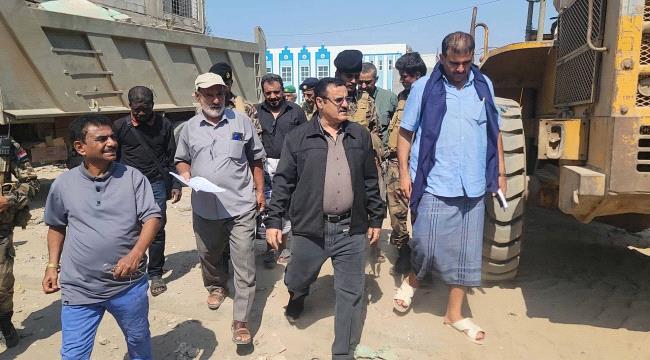 مدير عام المنصورة يدشن مشروع استكمال بناء مكاتب السلطة المحلية بالمديرية ...