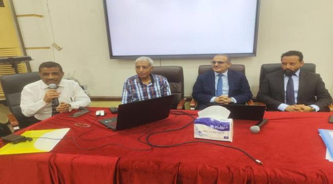بحيبح يفتتح الدورة التدريبية الأولى في ممارسات التصنيع الجيد وتفتيش مصانع الأدوية ...
